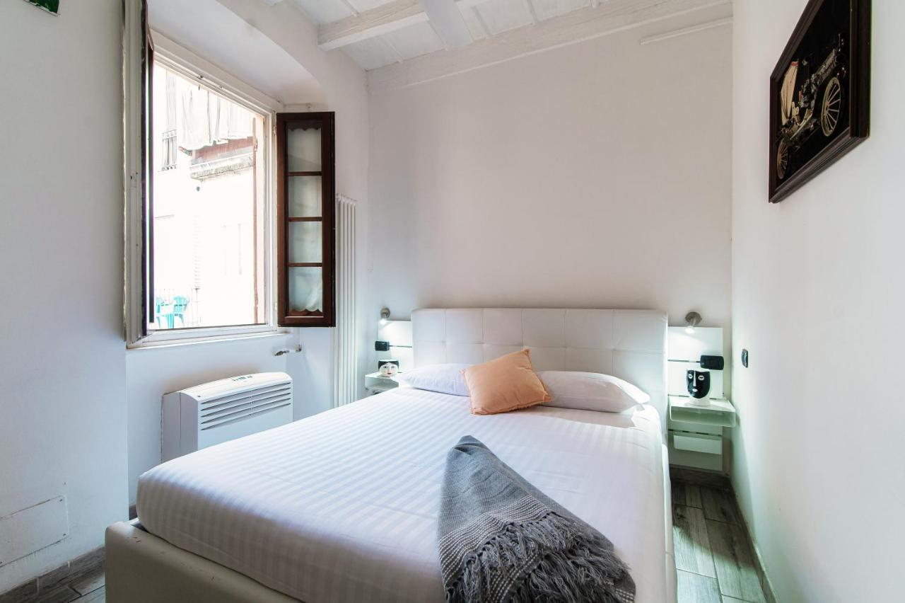 Al Duomo guest house Como Eksteriør billede